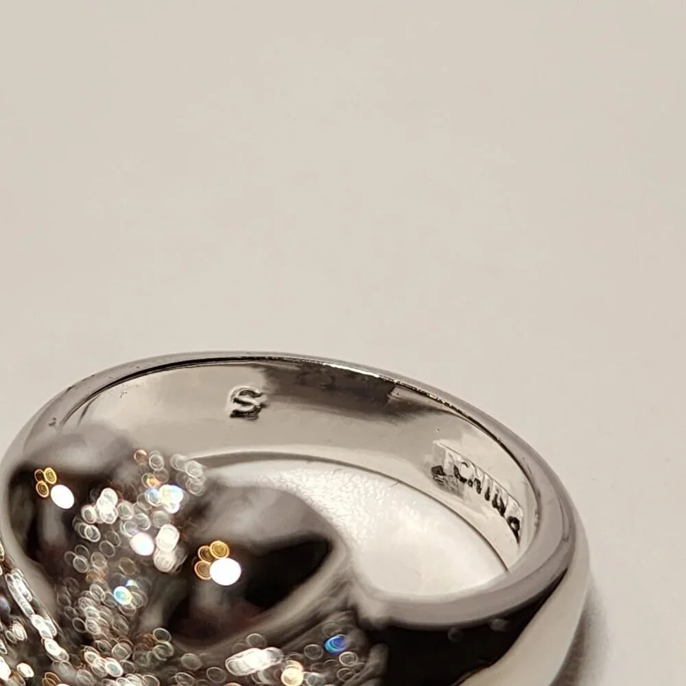 Flower Bud Fashion Ring with Green Stone